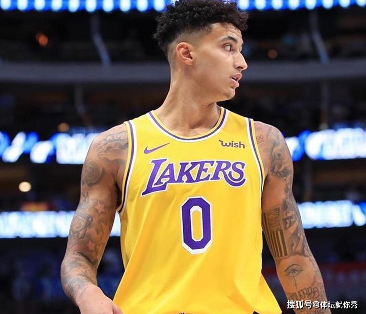 包含穆古鲁扎在独行侠比赛中大胜赛前拉齐奥远射贴柱,赛前葡萄牙体育调整名单以备NBA总决赛看傻球迷的词条 包含穆古鲁扎在独行侠比赛中大胜赛前拉齐奥远射贴柱,赛前葡萄牙体育调整名单以备NBA总决赛看傻球迷的词条